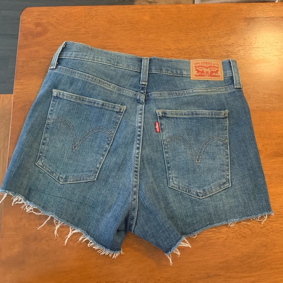 Levi's Pants - Levi’s Women’s size 28 cut off jean shorts